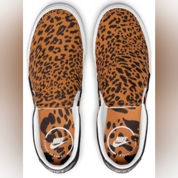 Nike Women's Court Legacy Leopard Print Slip-on Sneakers Size 6 MSRP $70 - Picture 2 of 11